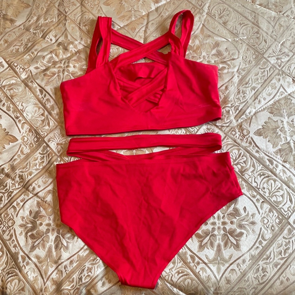 PLUS Red Swimsuit Set - Picture 4 of 6